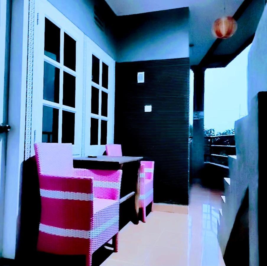 Villa Raung Indah Tretes Prigen Екстериор снимка